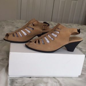 Arche Enexor Caged Sandals. Size 36